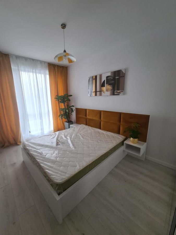 2 Superb Bucharest