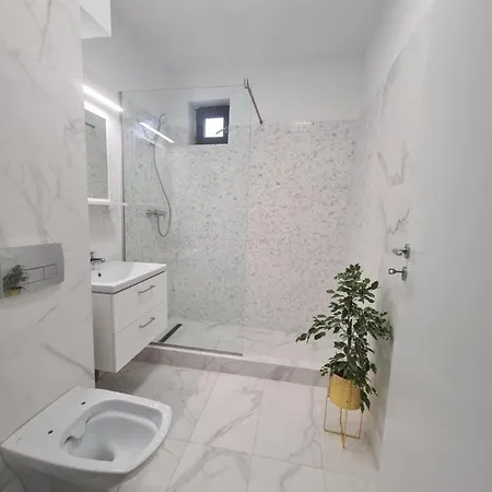Apartament 2 Camere Superb Bucharest Exterior photo